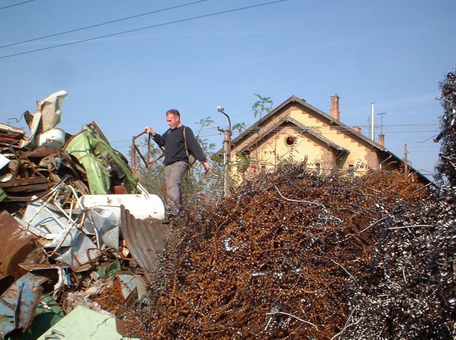 (6) 2002 Beszerzsen a MH telepen